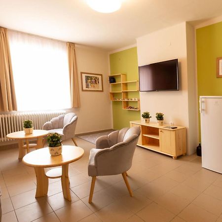 Csoemoeri Vendeghaz Hotell Csomor Exteriör bild